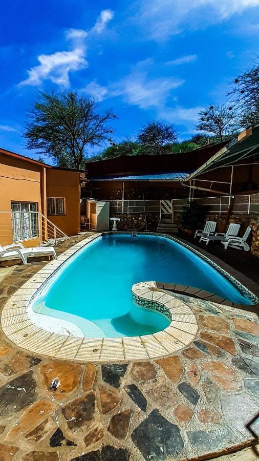 Yoieli Guest House Виндхук Экстерьер фото