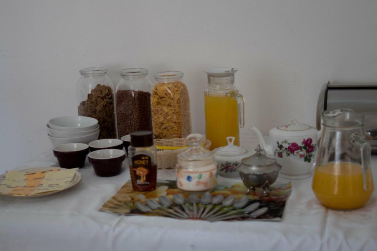 Yoieli Guest House Виндхук Экстерьер фото